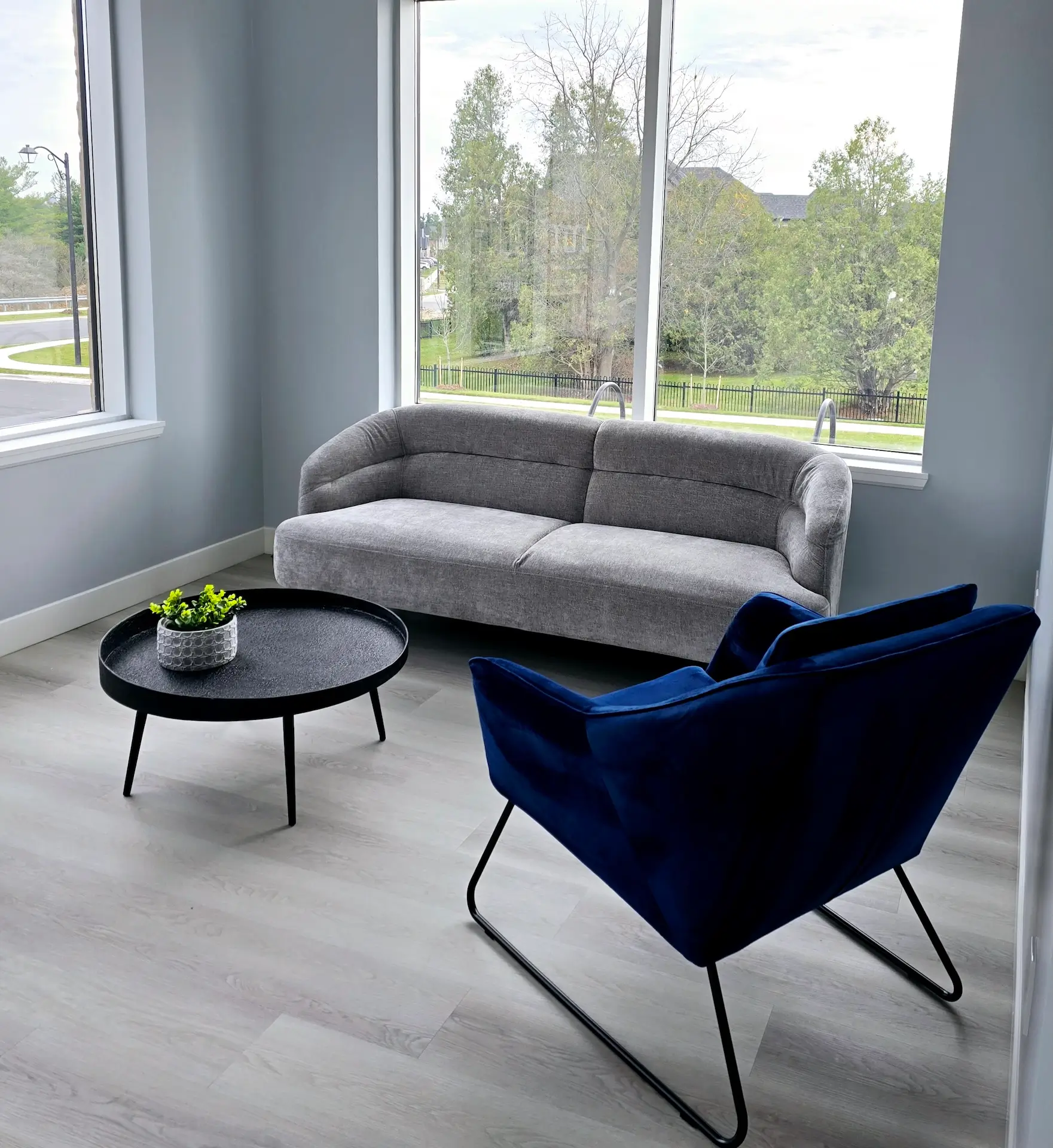 The seating area at the InnerSight Psychotherapy Woodbridge office